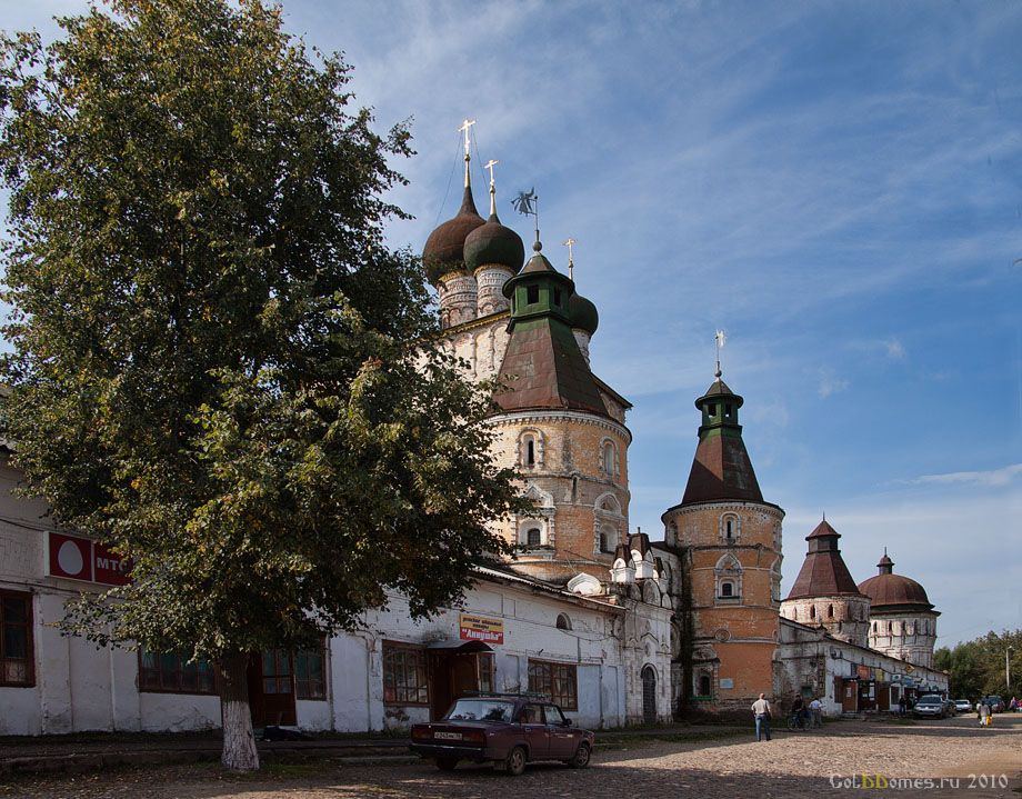 Борисоглебский,Сретенская надвратная церковь 16-17 век