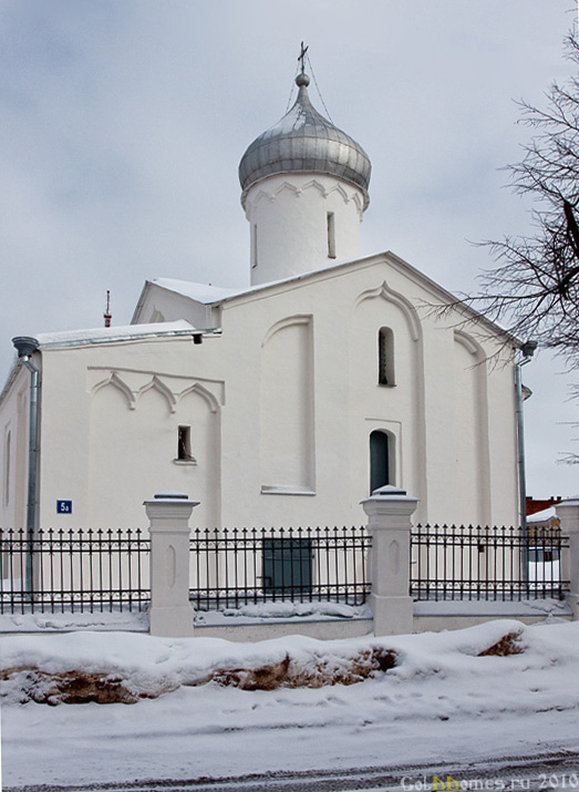 Ярославово дворище и торг,Церковь Прокопия