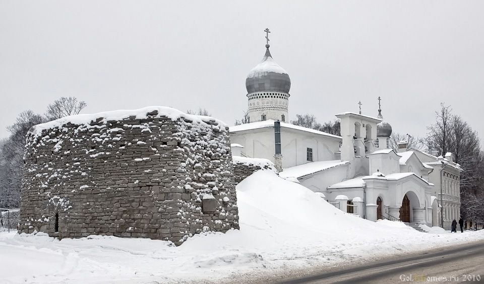 Псков,Церковь Варлаама Хутынского на Званице