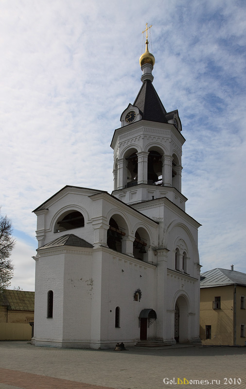 Богородице-Рождественский мужской монастырь,Колокольня со звонницей и престолом Александра Невского 2006г